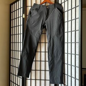 KUHL DECEPTR Tapered fit Men’s Hiking Pant